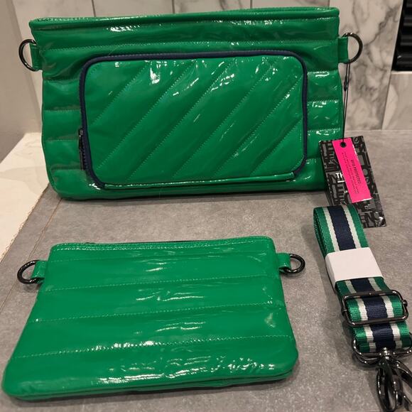 Think Royln Green Puffer Crossbody Bag w/ Pouch RFID Protected NWT - Picture 2 of 5